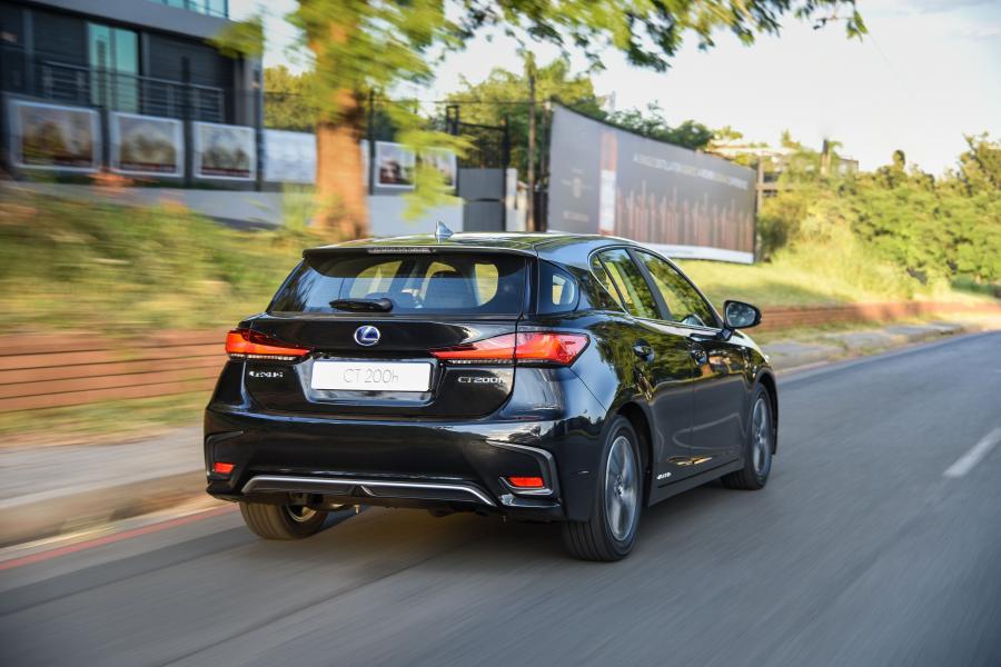  Lexus CT200h 2018 года  (ZA) (фото 16 из 40)